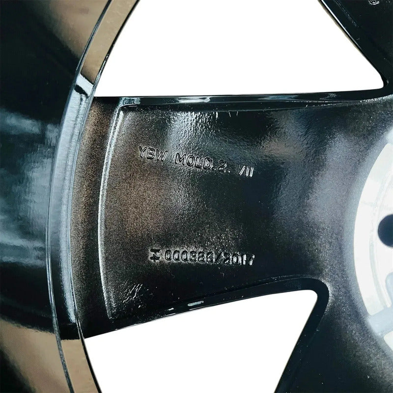 Rin De Aluminio Volkswagen Milton De 18 Con 5 En 112 Mm Negro