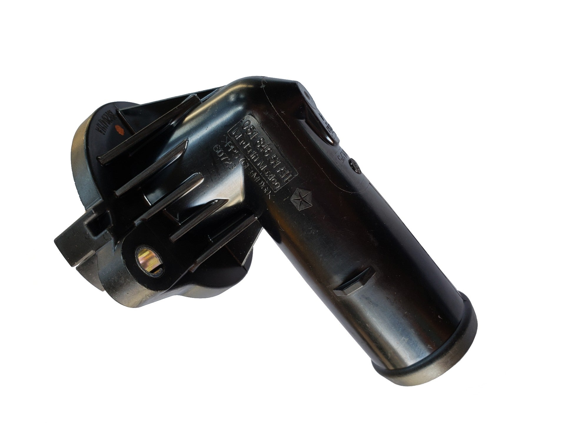 Brida Toma Agua Con Termostato Grand Cherokee 3.6 Original