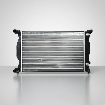 Radiador De Audi A4 Motor 1.8 2002-2005 Con Aire Original