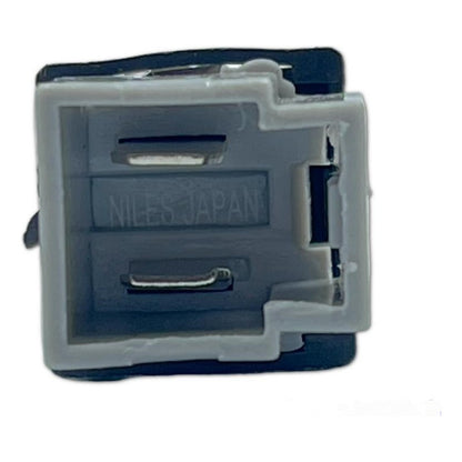 Bulbo Switch Int. Pedal Freno Nissan Ts-iii, P-up . Original