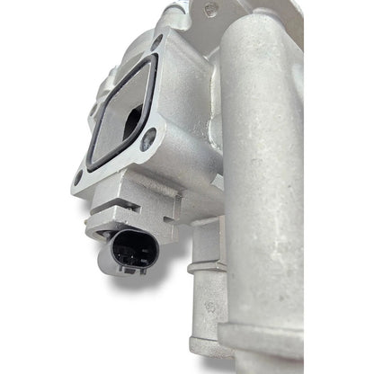 Brida Toma Agua Con Termostato Gm Sonic 13/18 1.6l Original