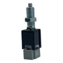Bulbo Switch Int. Pedal Freno Nissan Ts-iii, P-up . Original
