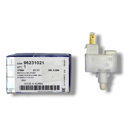 Bulbo Switch Int.pedal Clutch Gm Aveo 08/17 1.6 Lts.original