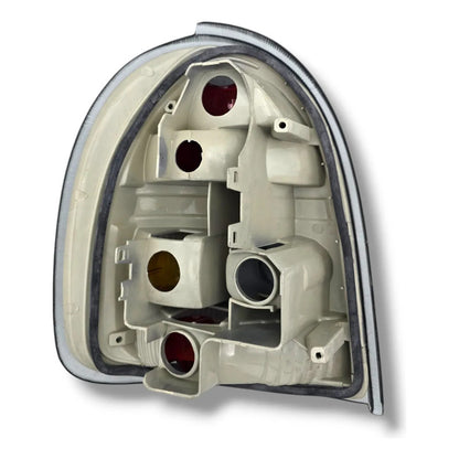 Calavera Derecha Para Chevrolet Chevy Pop Del 1994 Al 2000 Derecho/pasajero Ahumada